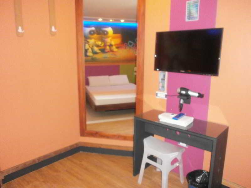 Hotel Dream World Las Piñas Kültér fotó