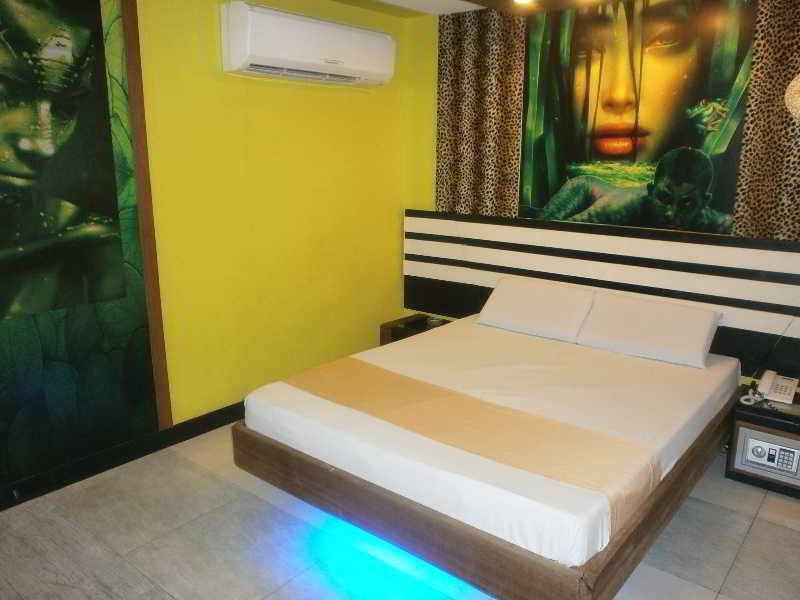 Hotel Dream World Las Piñas Kültér fotó