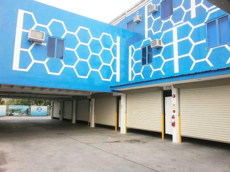 Hotel Dream World Las Piñas Kültér fotó